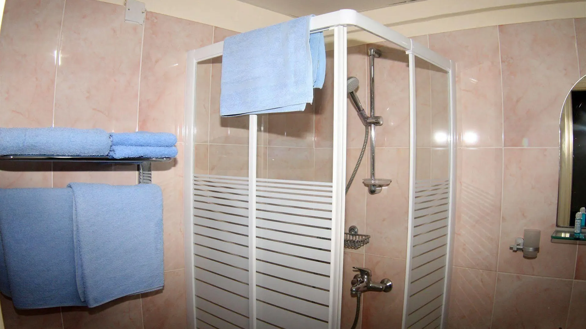 Palm Sea Beach Hotel Apartments 라르나카